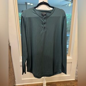 Cuts Men's Green Long Sleeve Henley Shirt